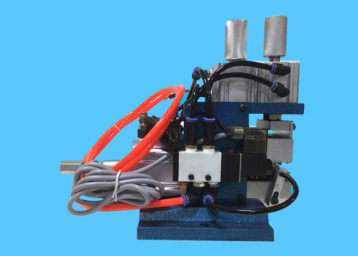 气动式剥皮扭线机